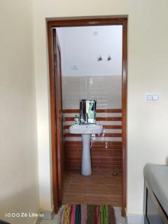 Himadri Homestay Sari Devriyatal - 1