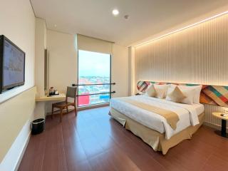 Hotel 88 Embong Malang Tunjungan Surabaya by WH - Breakfast with The Best View on The Highest Floor and Strategic Location in The City Center - 0