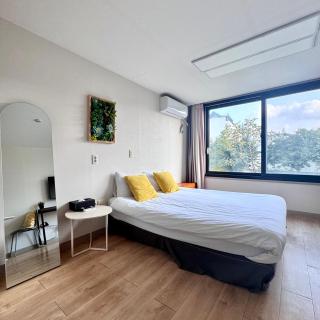 Living in Jeju Island - 9