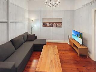 West Avenue Hideaway in Wynnum - 1 Bed and 1 Bath - 4