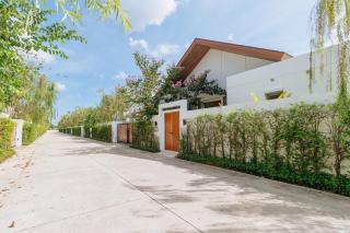 V277 Famous Ozone Resort Calm Area Near Beach - 1