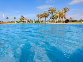 Saidia pied dans eau vue sur golf - 0