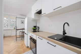 Bright Studio For 2 in Warsaw with Air Conditioning by Noclegi Renters - 2