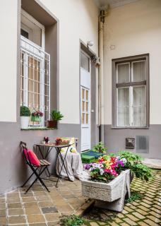Walk to Opera & Gozsdu 4BR Duplex Private Terrace - Budapest - 7