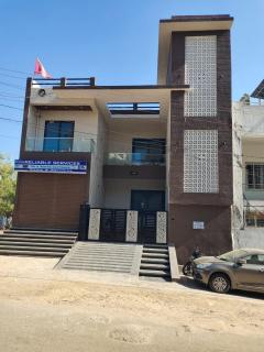 Entire 2 BHK Homestay-Near Lake Pichola & Market- Udaipur - 8