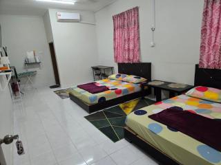Anihome2stay Kuala Terengganu with pool - 3
