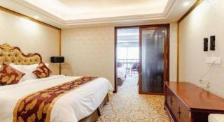 Royal Duke Cherrabah Hotel Zhongshan - 4