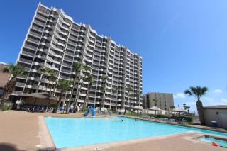 Royale Beach and Tennis Club - 4