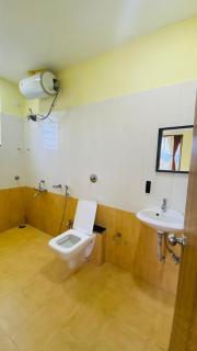 ll EMPYREAN STAYS II GOOD LUCK VILLA II MALAVALI II - 7