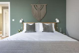 Cloud 10, St Ives - Free WiFi - Free Parking - Pets Welcome - Sea Views - 6