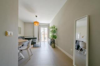 Urban apt para 6 en Adrian Pulido con Parking - 0