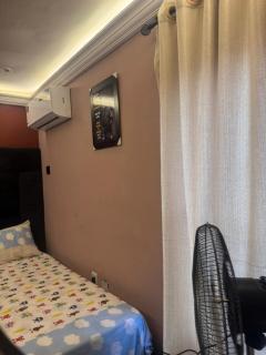 TOPS LOUNGE and suites - 2