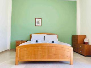 Exclusive Alexandra Apartments - 6