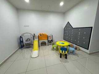 峇株巴辖皇子城现代简约风格民宿 - 7