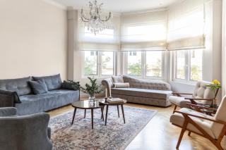 Kolonaki Chic Haven - A Downtown Retreat - 0