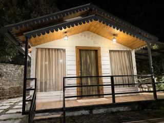 The Hilltop Hideaway - 4