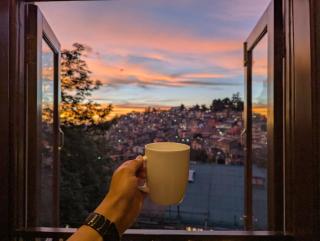 The Mall Ethos - On Mall Road - Kitchen - Sleeps 4 - 7