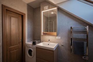 Spacious & Sunny Loft in Prestigious Quiet Centre - 6