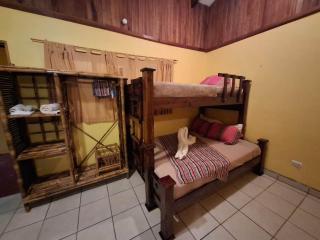 Toucans, Monkeys and Waterfalls- 2BR cottage - 2