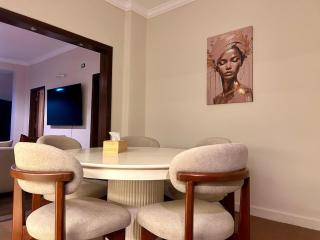 3BR Stylish Apt In Heart Of Maadi-Mins From Nile - 3