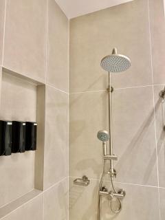 Comfort and Lagoon View at Baia Kristal Cartagena - 1