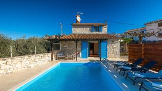 Rustic villa casa Nadalina with pool in Visnjan - Radovani - 0