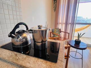 Studio Aconchegante com Varanda, Piscina e Vista Mar - Salvador - 8