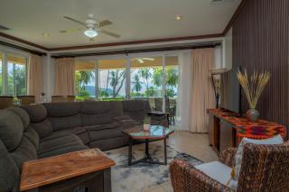 Bay Residence 9F 3 bdr Garden View in Los Suenos - 3