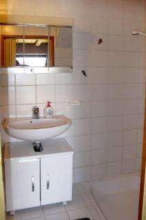 Holiday Home Gemütliches Ferienhaus Viskic by Interhome - 3