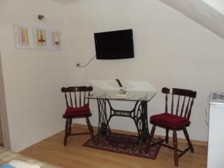 Apartment Studio in einem traditionellen Steinhaus- in Baska by Interhome - 5