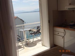 Apartment Komfortables Studio-Apartment mit Meerblick by Interhome - 2