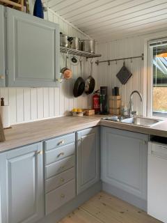 Summer Bliss With Vibrant Garden In Nødebohuse - 8