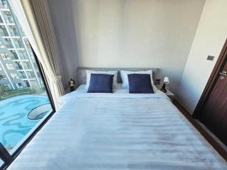 Chiang Mai 1-bed new condo, pool view - 2