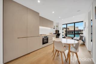 Australia 108 1BR with Gym&pool - 1