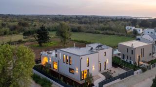 Modern Villa Caruso with pool in Vabriga - Vabriga - 4