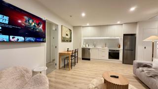 Luxe Stay with Mountain Views - 1