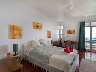 Apartment Wohnung mit Balkon und Aussicht in São Martinho by Interhome - 7