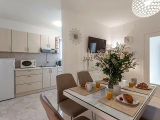 Apartment Schöne Wohnung Funtana Nr-4 by Interhome - 7