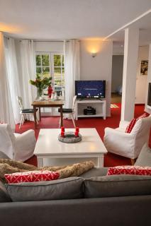 Landhaus am Plattenbichl - Luxus Apartment mit Pool und Sauna - im Sommer Bergbahn inklusive - 2