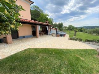 Holiday Home Tolles Ferienhaus in Supetarska Draga mit Garten by Interhome - 9