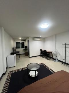 Hideaway North Gate - 5