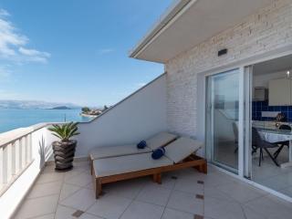 Apartment Geräumige Ferienwohnung mit Meerblick by Interhome - 5