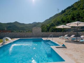 Holiday Home Villa Elin mit großem- privatem Pool in Seoca by Interhome - 0