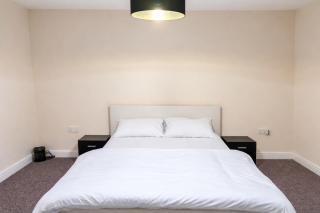 Cosy 2-Bedroom House - 1