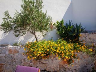 Holiday Home Wunderschöne Steinvilla mit tollem Ausblick by Interhome - 5