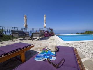 Holiday Home Wunderschöne Steinvilla mit tollem Ausblick by Interhome - 7