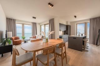 Seaside Apartment with Breathtaking Views - 4