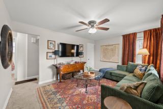 Spacious Family 4BR Home in Columbus - 8