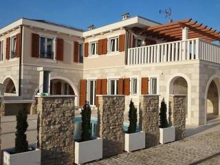 Holiday Home Villa Elena mit Pool- nur 60 Meter zum Meer by Interhome - 9