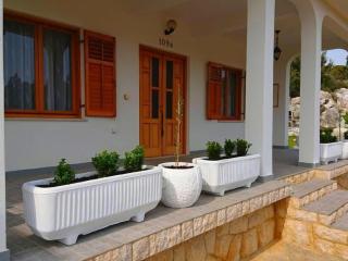 Holiday Home Fantastisches Haus nur 700m vom Strand entfernt by Interhome - 1